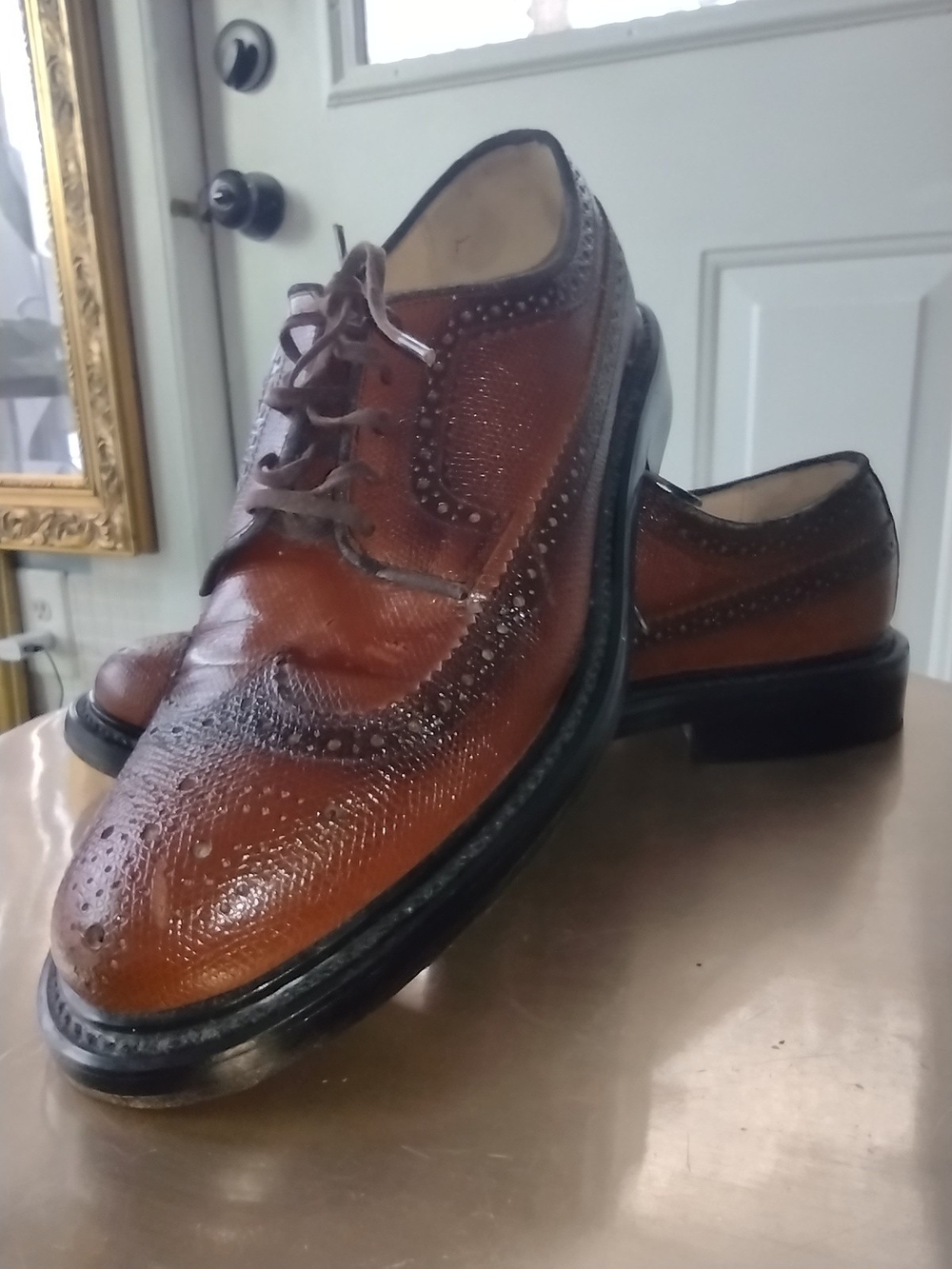 Men's Brown Wingtip Brogue Lace-Up Oxfords